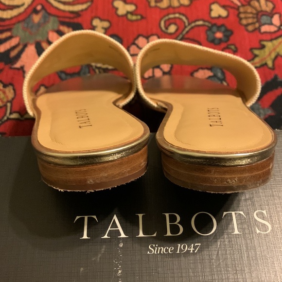 Sandals - Picture 2 of 7